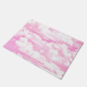 Baby Pink Happy Clouds Dekoration Fußmatte (Schrägansicht)