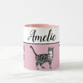 Baby Pink White Tabby Cats Whimsical Art Tasse (Zentrum)