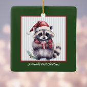 Baby Raccoon Holding Geschenkkind's First Christma Keramikornament