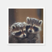 Baby-Raccoons stürzen sich im sinkenden Schnee Serviette (Vorderseite)