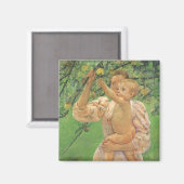 Baby Reaching für einen Apple von Mary Cassatt Magnet (Vorderseite/Rückseite)