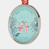 Baby’s First Christmas cute Pig and Bear Ornament Aus Metall (Links)