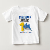 Baby Shark Birthday Shirt mit individuellem Alter (Vorderseite)