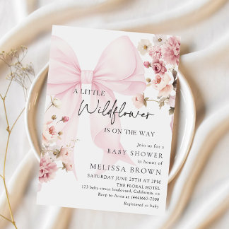 Baby-Shower-Einladung mit rosa Schleife und Wildbl Einladung