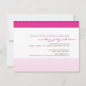 BABY SHOWER ERSUCHT :: Baby gemustert letters 3L Einladung (Rückseite)