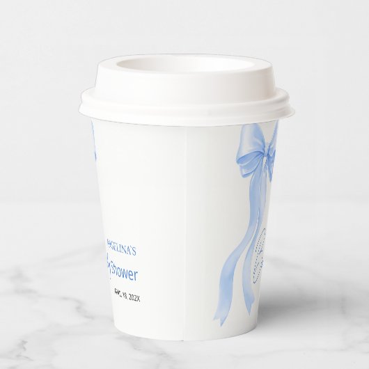 Baby shower paper cups with a delicate bow. pappbecher (Rechts)