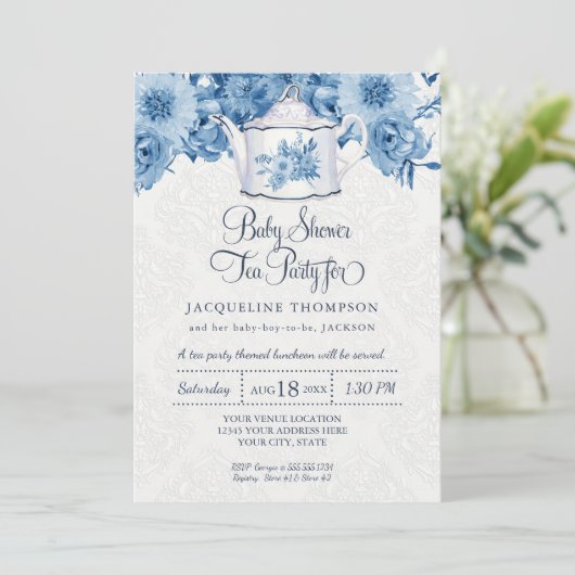 Baby Shower Tee Party Navy Blue Floral w Teapot Einladung (Stehend Vorderseite)