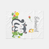Baby Skunk, Butterfly & Blume Fleecedecke (Vorderseite (Horizontal))