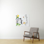 Baby Skunk, Butterfly & Blume Wandteppich (Beispiel (Horizontal))