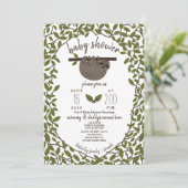 Baby Sloth Baby Shower Greenery Einladung (Stehend Vorderseite)