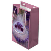 Baby Sloth Kleine Geschenktüte (Rückseite Schrägansicht)