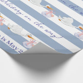 Baby Stork Wrapping Paper Blue & White Stripe Geschenkpapier (Ecke)