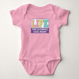 Baby-T-Shirt oder einteiliger Anzug. Baby Strampler
