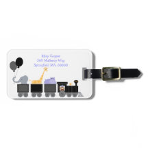 Baby-Tiere auf einem Zug-Gepäckanhänger