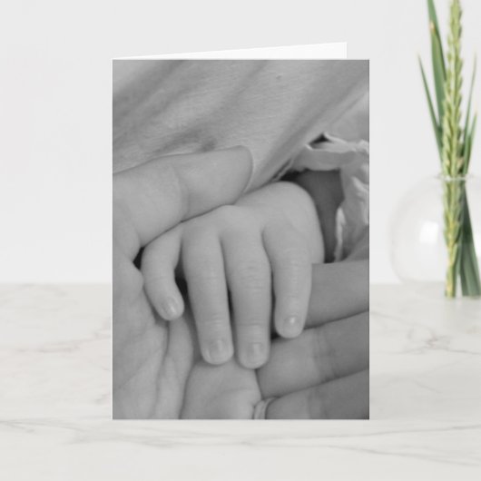 Baby und Daddy Holding Hands Karte (Vorderseite)