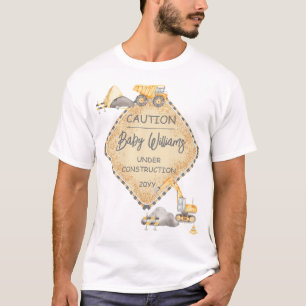Baby unter Baugestänge Truck Boy Babydusche T-Shirt