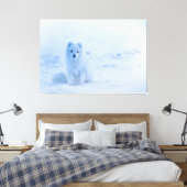 Baby White Artic Fox im Schnee Leinwanddruck (Insitu (Schlafzimmer))