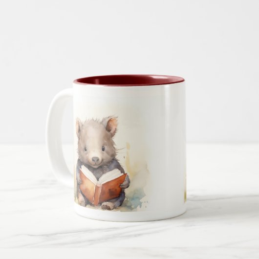Baby Wombat Reader Keramik Tasse (Vorderseite Links)