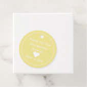 Babydusche blassgelb und weiß geschenkanhänger (Beispiel)