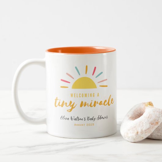 Babydusche, winzig Wundersonne personalisiert Zweifarbige Tasse (Mit Donut)