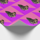 Babyenten auf rosa Himbeere und Lila Sorbet Geschenkpapier (Ecke)