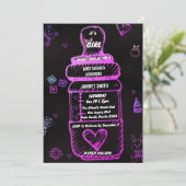 Babyflasche fütternd Babydusche Einladung (Stehend Vorderseite)