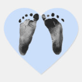 Babyfußabdrücke auf blau Herz-Aufkleber (Vorderseite)