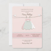 Babykleid auf Clothesline Dusche Einladung (Vorderseite)