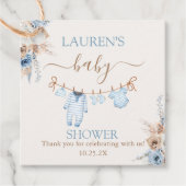 Babykleidung Babydusche Geschenkanhänger (Vorderseite)