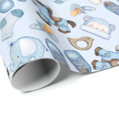 Babykleidung mit blauen Spielzeugbekleidungen Geschenkpapier (Rolleneckpunkt)
