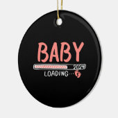 Babyladung 2024 Bitte warten Keramik Ornament (Links)