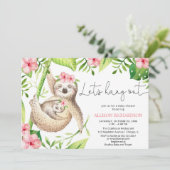 Babymädchen mit rosafarbener Vegetation Tropische Einladung (Stehend Vorderseite)