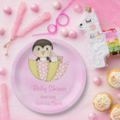 Babyparty ist es ein Mädchen-Pinguin Pappteller (Party)