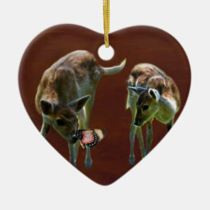 Babyrotwild und -schmetterling keramikornament