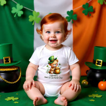 Baby's 1. St. Patrick's Day, Shamrock Snuggles