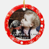 Baby's 1st Christmas Photo with Pet Red Snowflakes Keramik Ornament (Hinten)