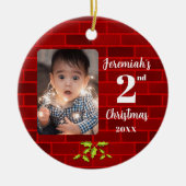 Baby's 2. Weihnachts Red Brick Round Keepake Keramik Ornament (Vorne)