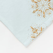 Baby's Cold Outside Gold Schneeflocken auf Blue Fleecedecke (Ecke)