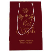 Baby's Cold Outside Golden Snowflakes Mittlere Geschenktüte (Vorderseite)