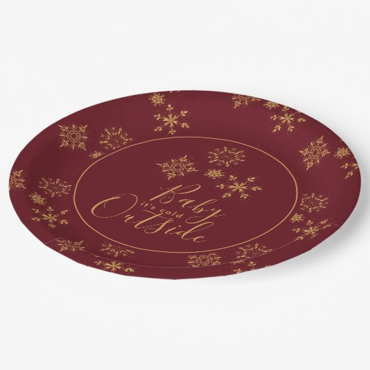 Baby's Cold Outside Golden Snowflakes Pappteller (Schrägansicht)