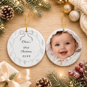 Baby's erstes Weihnachtsfoto mit wilden Blumen Keramik Ornament