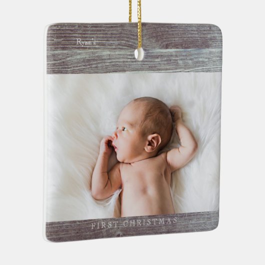 Baby's First Christmas Dark Wood Picture Monogram2 Keramikornament (Rechts)