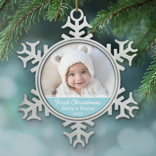 Baby's First Christmas Foto - Blue Boy Hintergrund Schneeflocken Zinn-Ornament