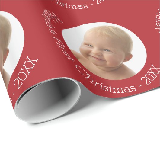 Baby's First Christmas Foto Individuelle Name Year Geschenkpapier (Rolleneckpunkt)