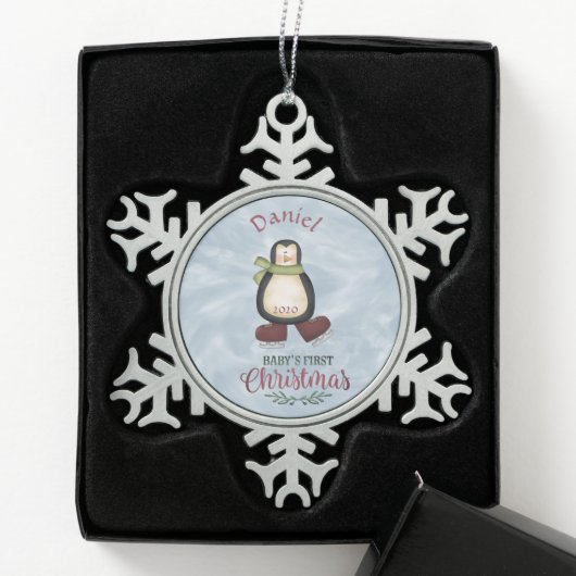 Baby's First Christmas Penguin Schneeflocken Zinn-Ornament (Box)