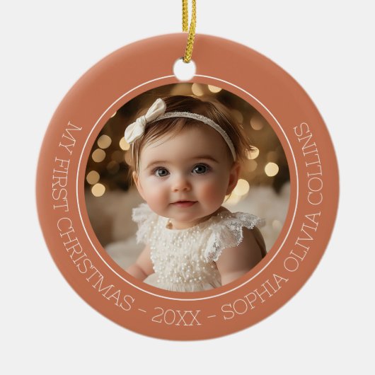 Baby's First Christmas Rustic Terracotta Zwei Foto Keramik Ornament (Vorne)