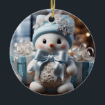 Baby's First Christmas Snowman Ornament<br><div class="desc">Feiern Sie die Zauber der ersten Weihnachtsfeier Ihres Kindes mit unserem beliebten Schneemann-Keramik-Ornament. Dieses herzliche Design verbindet wunderbar die Unschuld eines Schneemanns mit der Magie der Feriensaison. Die sanften Farbtöne Weiß und Blau prägen das Wesen der Ferien und schaffen ein unvergessliches und herzliches Ambiente für Ihre Weihnachtsdekoration. Unser Keramik-Ornament ist...</div>