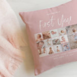 Babys im ersten Jahr Foto Collage Skript rosa Kissen<br><div class="desc">Babys im ersten Jahr Foto Collage Drehbuch rosa modernen zeitgenössischen ersten Geburtstag oder Weihnachten Wohngestaltung Geschenk.</div>