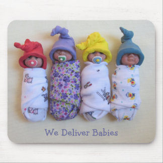 Babys im Lehm: Hebamme, Doktoren: Liefern Sie Baby Mousepad