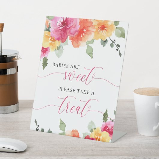 Babys sind süß rosa pfirsichblütige Babydusche Sockelschild (In SItu)